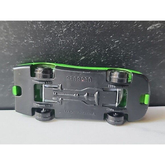 Ultra Rare Vintage Sun Toys Green "Arrow" Graphics Die-Cast 1:64 Sports Car - Picture 6 of 10